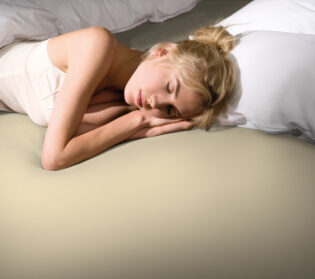 Formesse Bella Donna Jersey Spannbettlaken für Topper in der Farbe natur-ecru